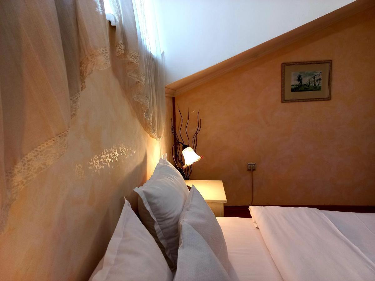 Hotel Tarnava - Oldtown House Weliko Tarnowo Exterior foto
