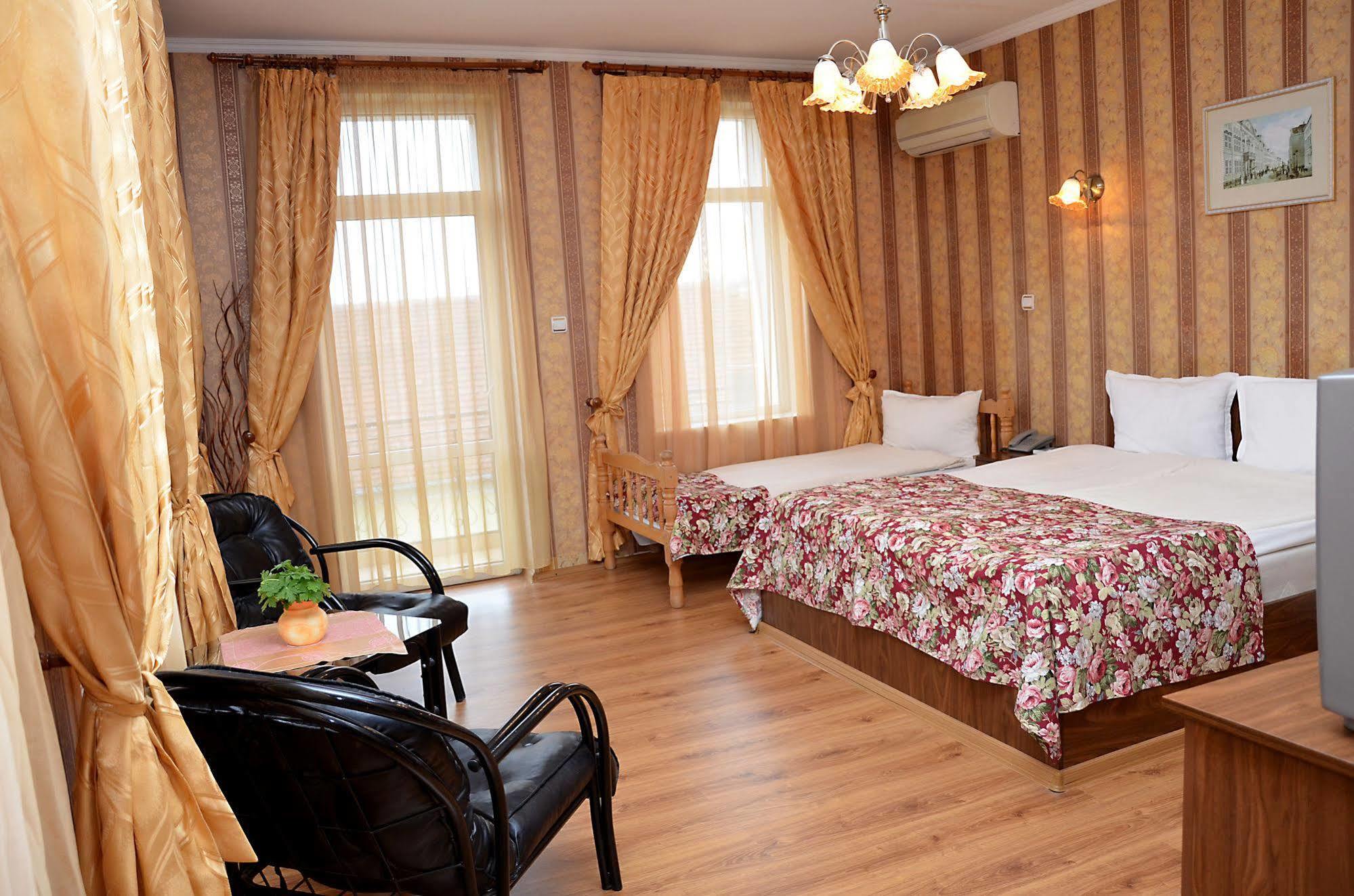 Hotel Tarnava - Oldtown House Weliko Tarnowo Exterior foto
