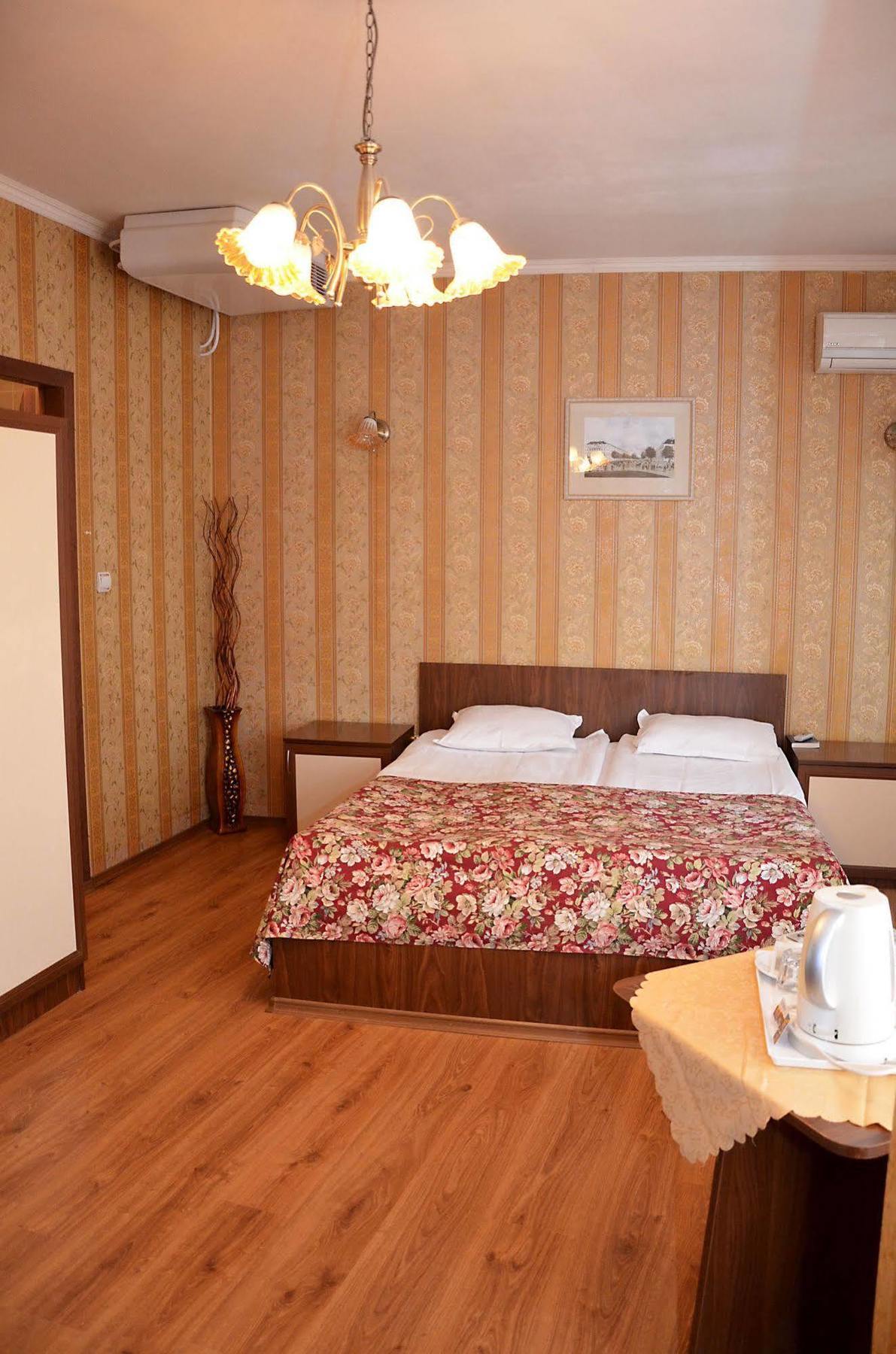 Hotel Tarnava - Oldtown House Weliko Tarnowo Exterior foto